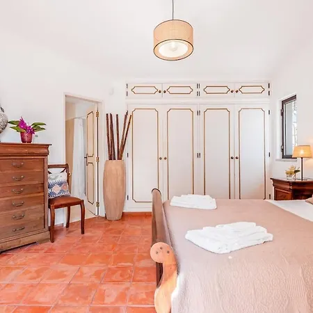 Bougainvilea Villa Albufeira