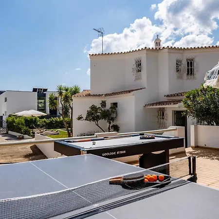 Villa Bougainvilea *