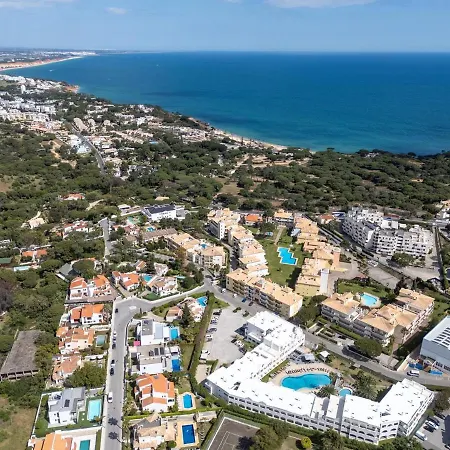 Villa Bougainvilea *